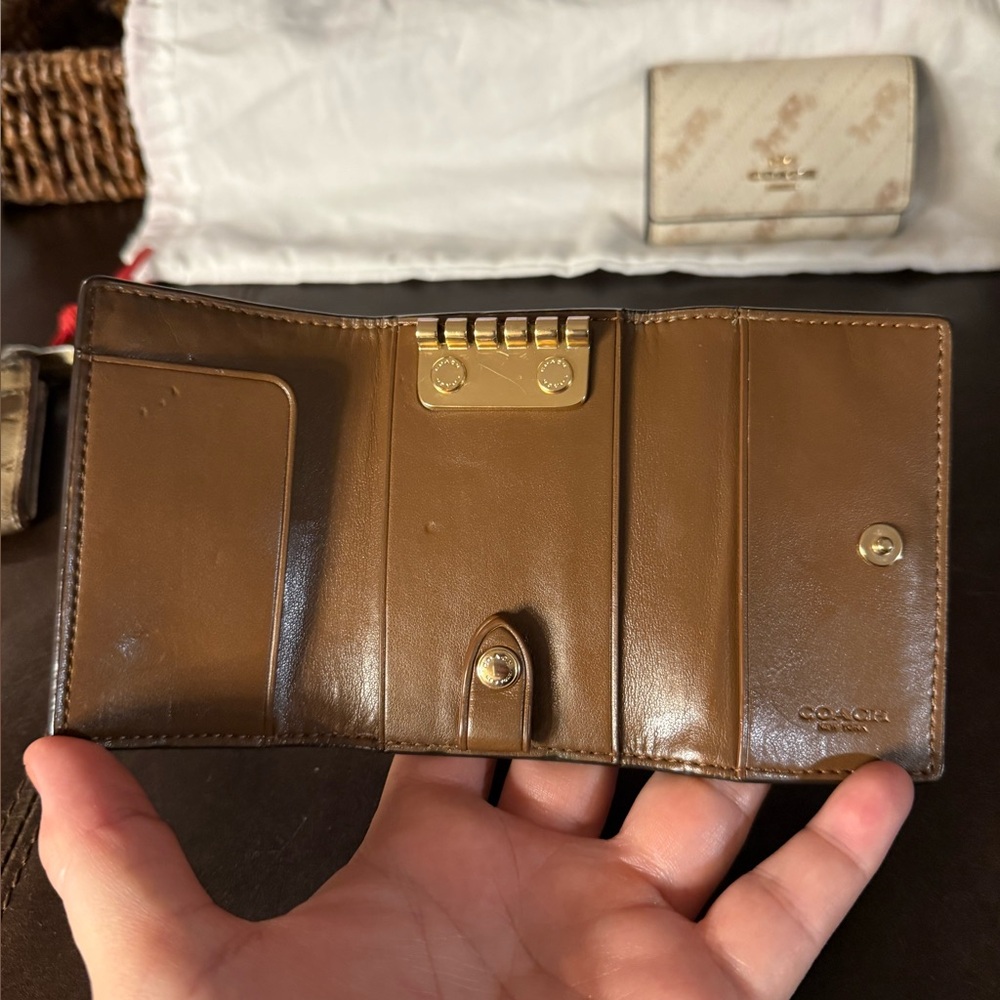 Coach4 pc SLG set Fair to VG condition - Picture 11 of 16